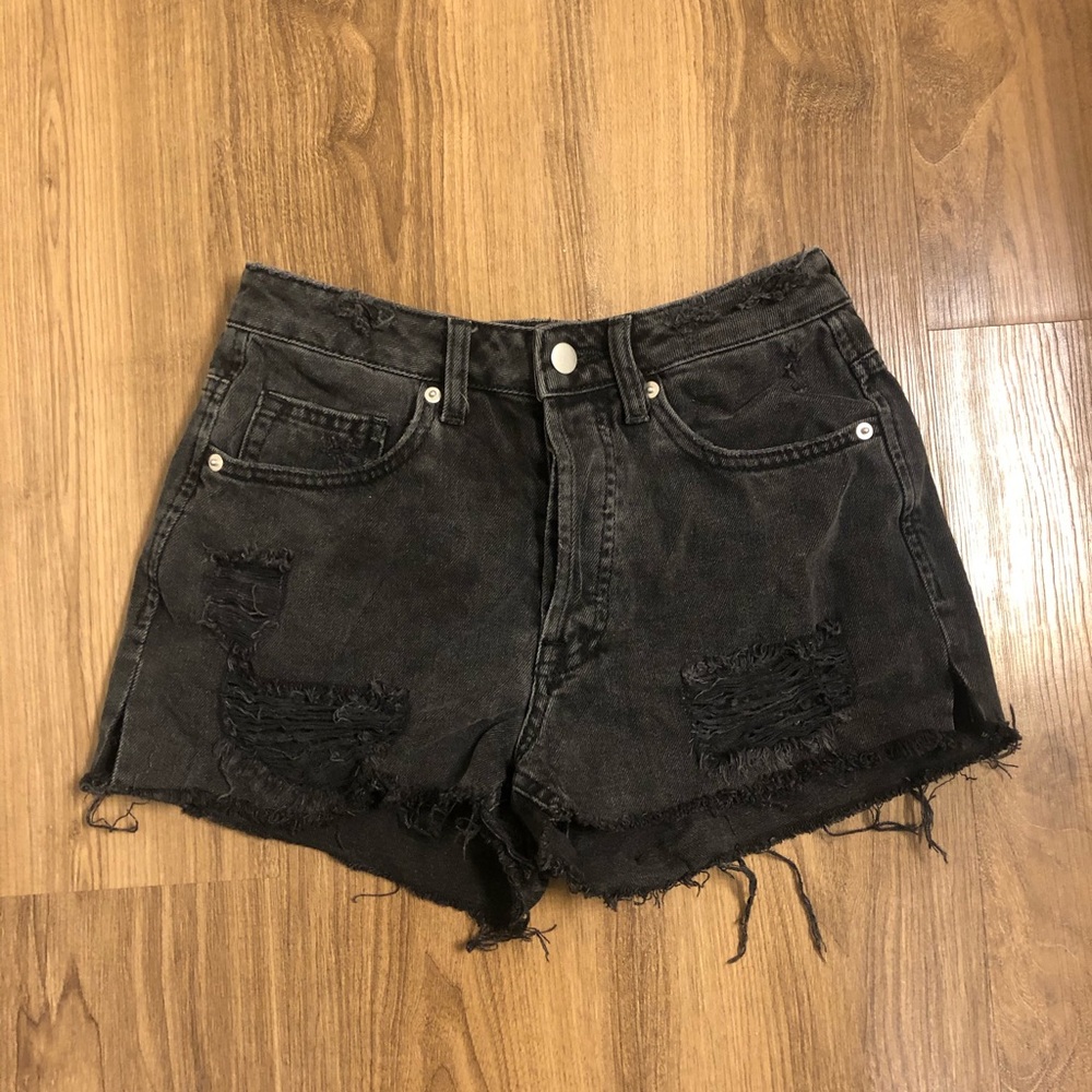 High waisted cut off shorts